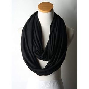 “Bagheera” Jersey knit infinity scarf  🖤